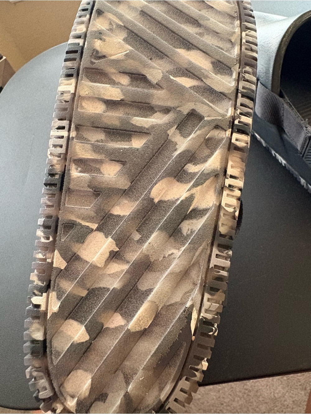 Woman’s Nike Calm SE - Picture 3 of 4